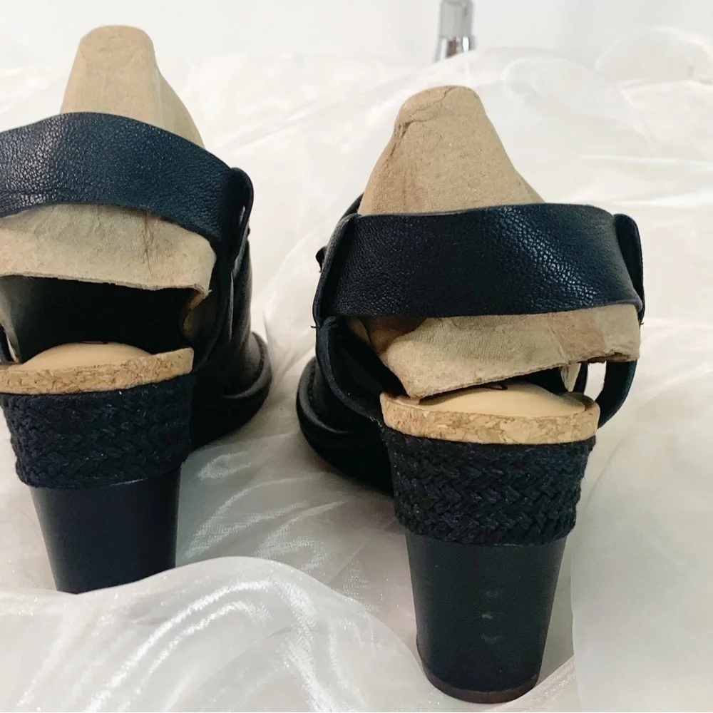 Clarks Black Spiced Bay Sandal - Women's